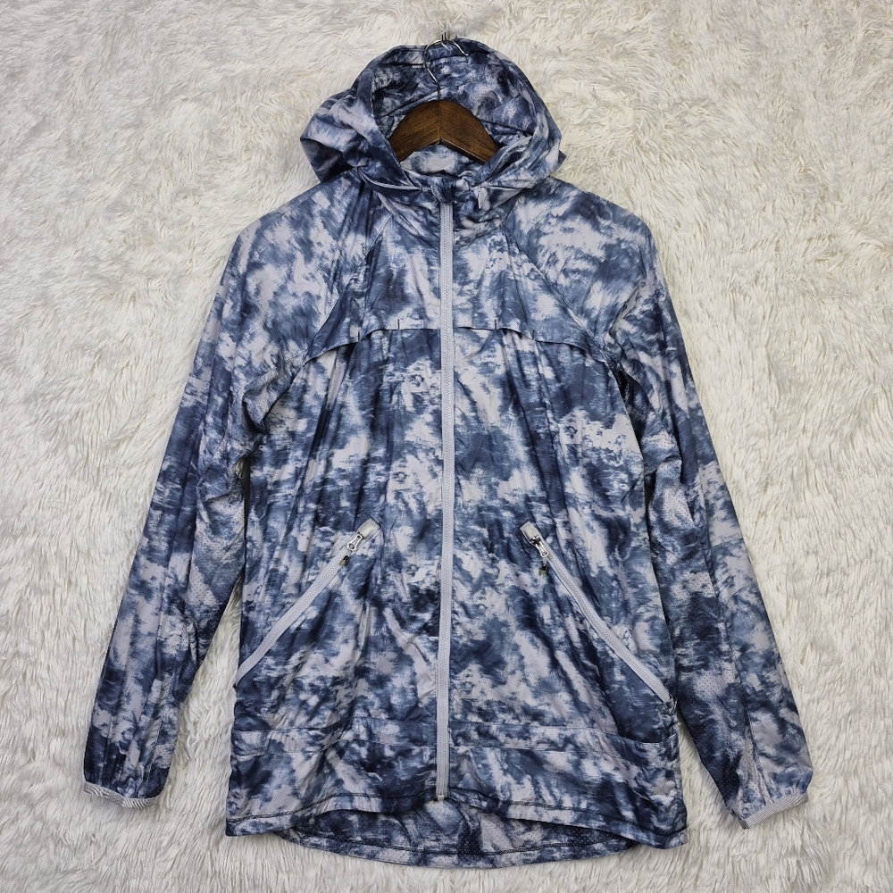 Lululemon Miss Misty Blue Tie Dye Stowable Hood  Jacket Sz 6 Reflective Vented